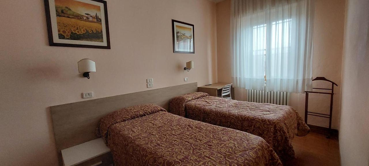 Hotel Lea Grosseto Ngoại thất bức ảnh